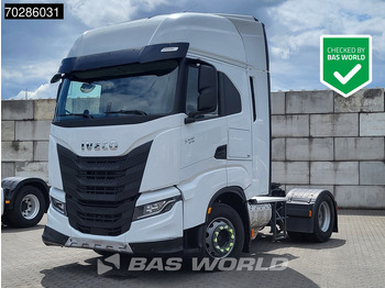 شاحنة جرار IVECO S-WAY