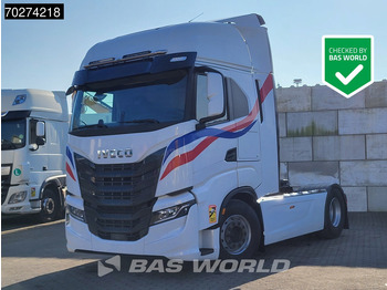 شاحنة جرار IVECO S-WAY