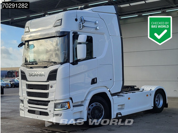 شاحنة جرار SCANIA R 520