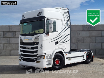شاحنة جرار SCANIA S 520