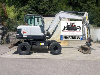 حفارة على عجلات BOBCAT E55