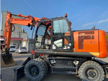حفارة على عجلات HITACHI ZX170W