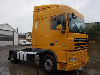 شاحنة جرار DAF XF 105 460