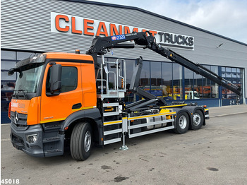 شاحنة ذات الخطاف MERCEDES-BENZ Actros 2543