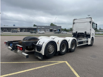الشاسيه شاحنة SCANIA R560 B8x4*4 / Chassis / sleeper cab / Power take-off: صور 3