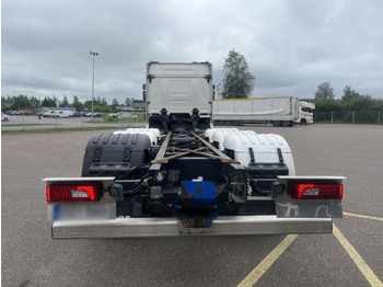 الشاسيه شاحنة SCANIA R560 B8x4*4 / Chassis / sleeper cab / Power take-off: صور 5