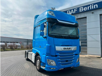 شاحنة جرار DAF XF 530
