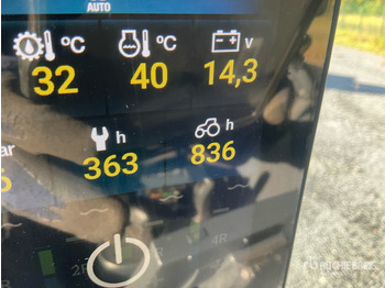 جرار 2023 Valtra N155E Versu 4WD Tractor: صور 2