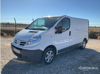 الشاحنات الصغيرة NISSAN