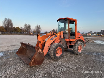 اللودر بعجل HITACHI