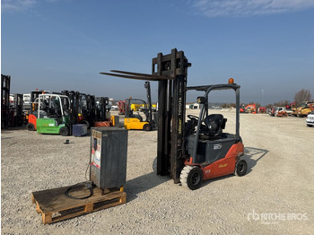 رافعة شوكية كهربائية TOYOTA