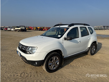 سيارة دفع رباعي DACIA