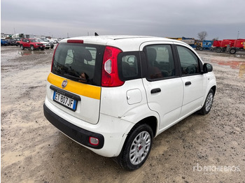 سيارة Fiat Panda Automobile: صور 3