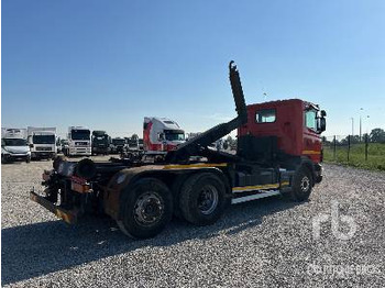شاحنة ذات الخطاف SCANIA 124L420 6x2: صور 4
