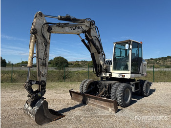 حفارة على عجلات TEREX