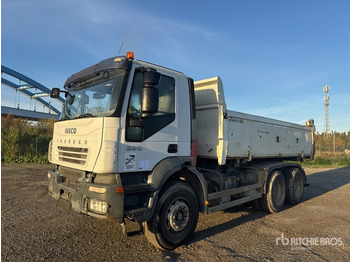 قلابات IVECO Trakker