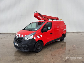 مصاعد الازدهار محمولة على شاحنة RENAULT Trafic