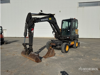 حفارة على عجلات VOLVO EW60E