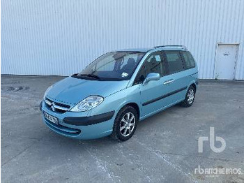 سيارة CITROËN