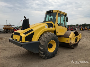 التقطيع جزازة/ ماكينات قطع الحشائش 2016 Bomag BW213DH-4i Smooth Drum Compactor: صور 4