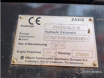 حفارات زحافة HITACHI ZX225USLC-6