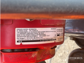 صفائح اهتزازية Belle LC3251 Vibratory Plate Compactor: صور 5