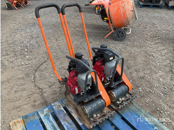 صفائح اهتزازية Belle LC3251 Vibratory Plate Compactor: صور 2