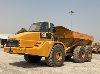 شاحنة مفصلية CATERPILLAR 740