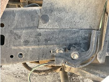 سيارة دفع رباعي 2018 Toyota Land Cruiser LX 76L 4x4 SUV: صور 4