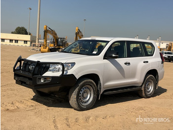 سيارة دفع رباعي TOYOTA
