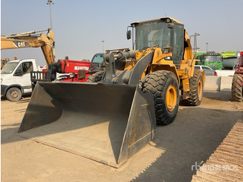 اللودر بعجل VOLVO