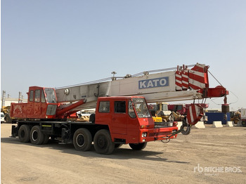 رافعة لجميع التضاريس KATO