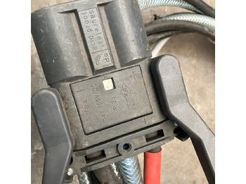 قطع الغيار - معدات المناولة Hawker 24V/80A: صور 2