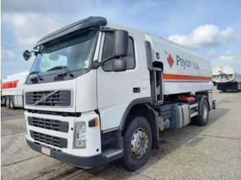 شاحنة صهريج VOLVO FM