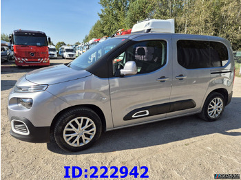 سيارة CITROËN