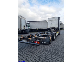 الشاسيه شاحنة MERCEDES-BENZ Actros 2542 BDF 6x2 Euro6: صور 4