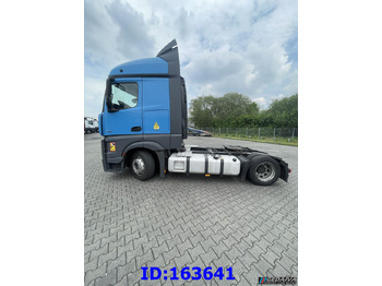 شاحنة جرار MERCEDES-BENZ Actros 1842