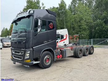 الشاسيه شاحنة VOLVO FH16 700