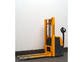 معدات تكديس JUNGHEINRICH EJC