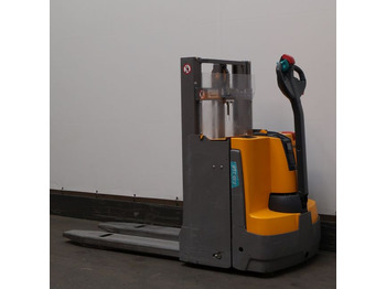 معدات تكديس JUNGHEINRICH EJD