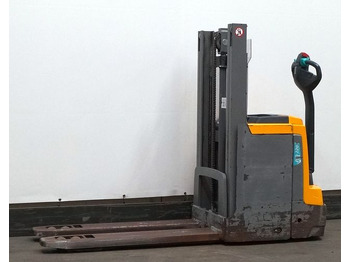 معدات تكديس JUNGHEINRICH EJD