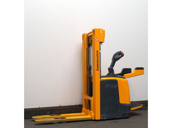 معدات تكديس JUNGHEINRICH