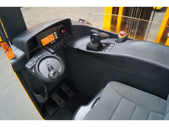 شاحنة مناولة Jungheinrich ETV320: صور 3