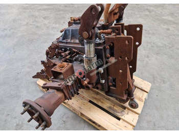 نقل الحركة Tylny most Claas Celtis 7700098371: صور 2