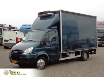 الشاحنات الصغيرة المبردة IVECO Daily 50c15