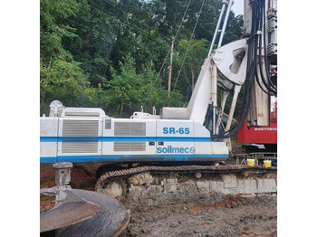سائق كومة SOILMEC