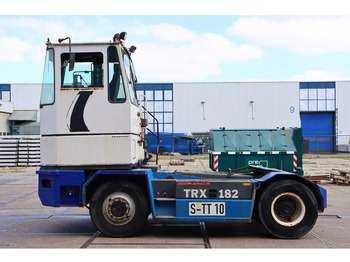 جرارات صالات المطارات Kalmar TRX182A: صور 4 جرارات صالات المطارات Kalmar TRX182A: صور 4