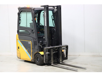 رافعة شوكية كهربائية UNICARRIERS