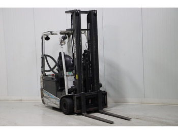 رافعة شوكية كهربائية UNICARRIERS