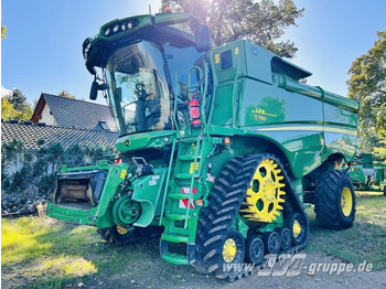 حصادة شاملة JOHN DEERE S780